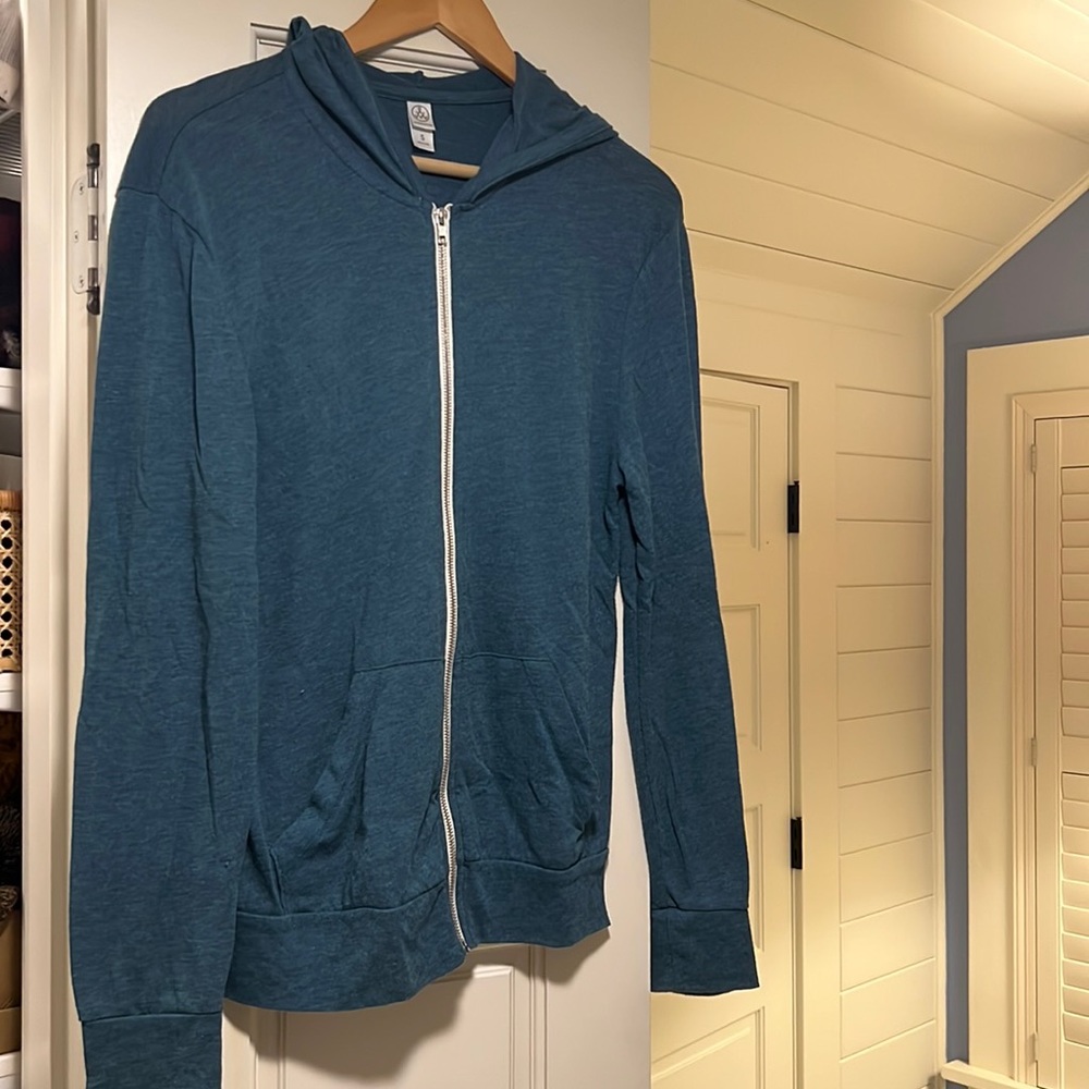 Classic lightweight hoodie
